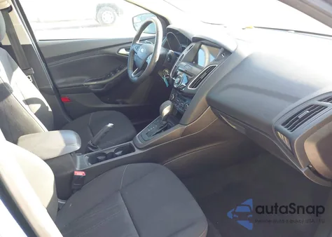 2018 Ford Focus Sel z USA, uszkodzony, nr VIN 1FADP3H22JL216037